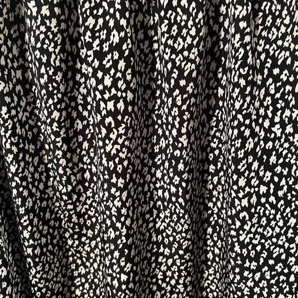 Black and white cheetah midi skirt - Picture 2 of 2